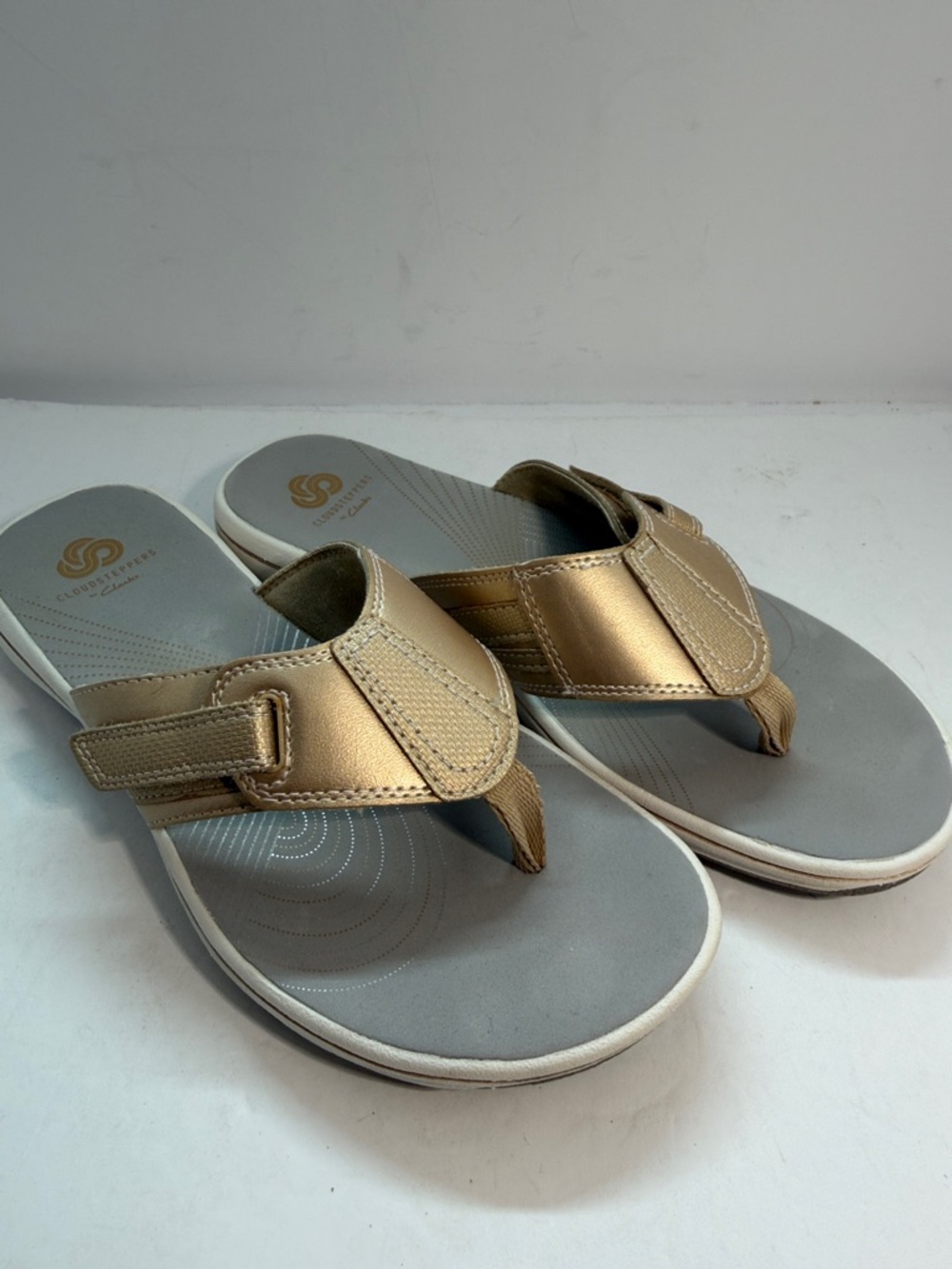 Cloudsteppers by Clarks Gold and Gray Adjustable Thong Sandals